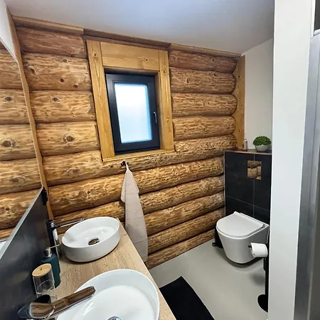 Trixy Pavčina Lehota